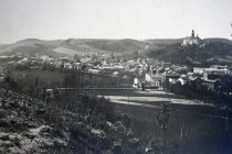 Niva řeky Metuje před regulací, pohled z Montace směrem k dnešní Itálii, přibližně počátek 20. st., foto - archiv Regionálního muzea v Náchodě