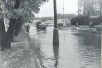 Povodeň 18.6.1979 v 16 00 v době kulminace, Náchod - MEZ (u Hamer), foto - Povodňový plán města Náchoda