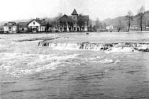 Povodeň v Bělovsi v r. 1924, foto - archiv p. Samka