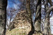 Zbytky věže hradu Homole