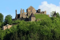 Potštejn - asi nejrozsáhlejší hradní zřícenina ve východních Čechách