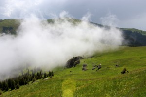 Obloha i krajina je velmi dramatická