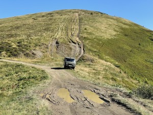 Sem lze vyjet na motorkách, čtyřkolkách a offroadech